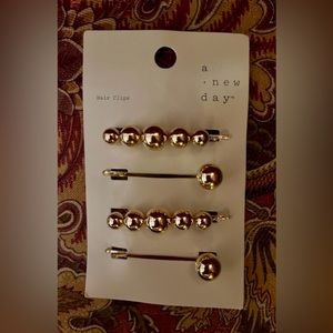 a new day Set of Gold Hair Clips, NIP